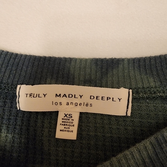 Truly Madly Deeply Camo Tie-dye Oversized Crop Thermal Size XS - Picture 6 of 10